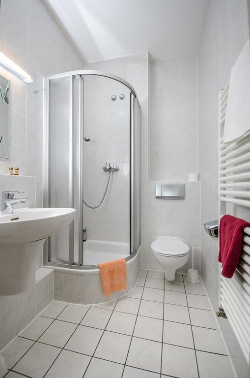 Hotel Siegmar Im Geschaeftshaus Chemnitz Quarto foto